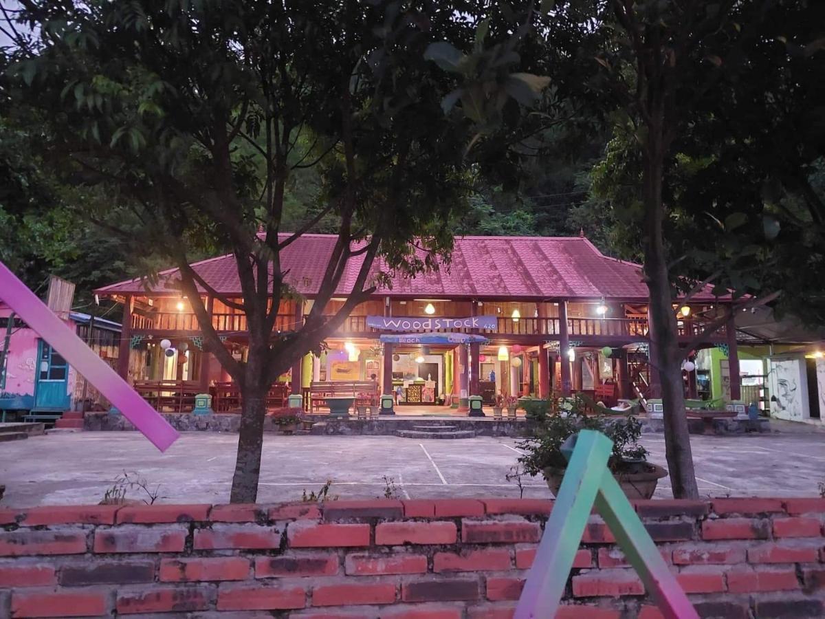 Woodstock Beach Camp Hien Hao Exterior photo